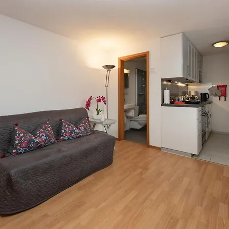 Appartamento Chiebrendli By Interhome